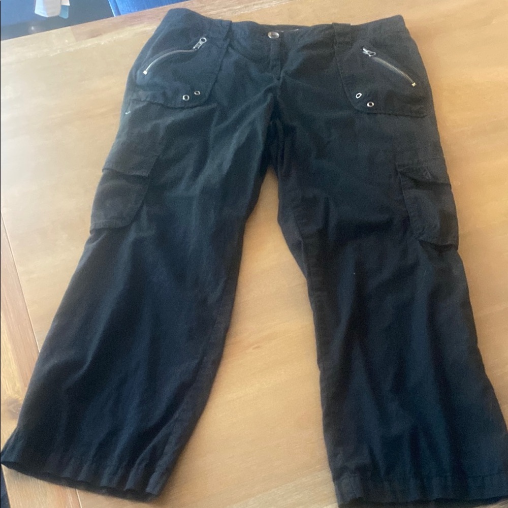 New York Company. Black Cargo Pants with Zipper Pockets